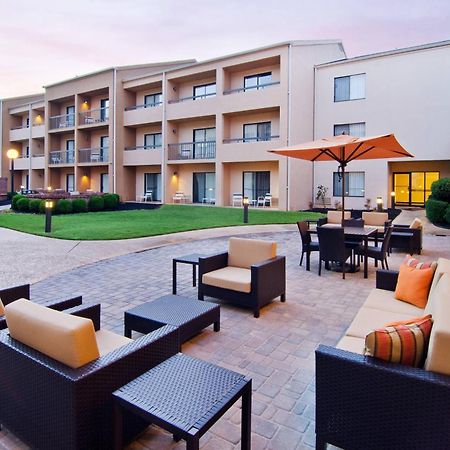Courtyard By Marriott Huntsville University Drive Kültér fotó