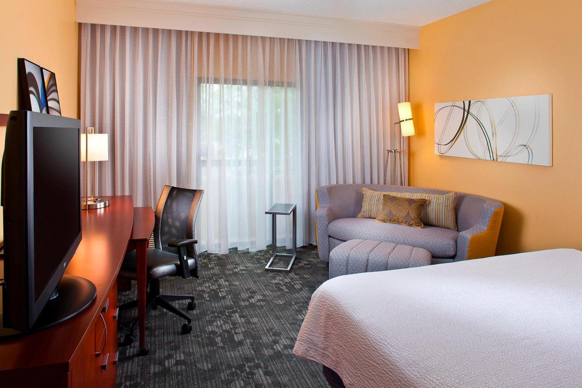 Courtyard By Marriott Huntsville University Drive Kültér fotó